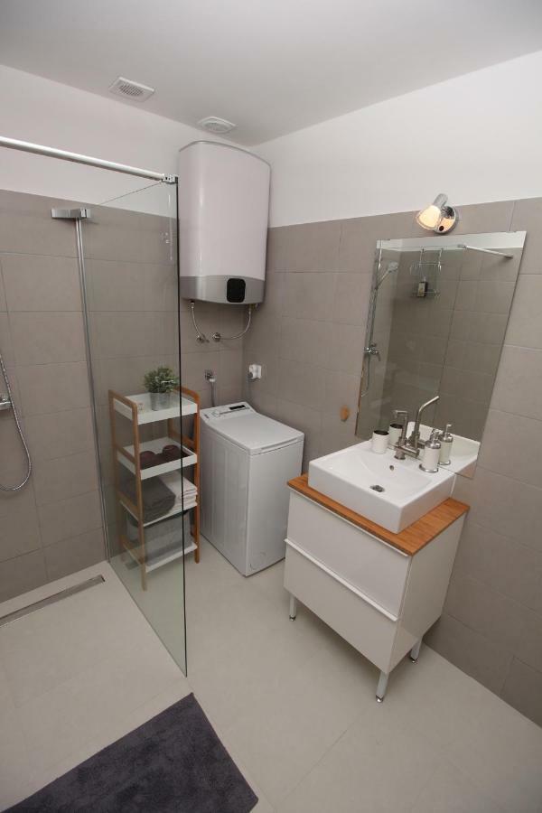 Apartment Lavanda **** Podgreben Екстер'єр фото
